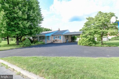 4001 Stoudts Ferry Bridge Rd, Reading, PA 19605 - photo 3