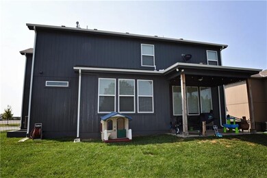 1601 Grandshire Dr, Raymore, MO 64083 - photo 6