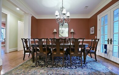Formal Dining