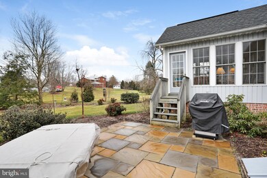 353 Greenway Cir, Greencastle, PA 17225 - photo 5