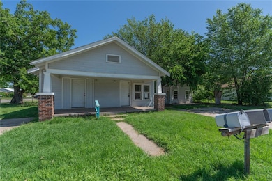 820 W Highland St, Shawnee, OK 74801 - photo 2