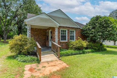 115 Elizabeth Ave, Talladega, AL 35160 - photo 2