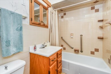 18321 John Ave, Country Club Hills, IL 60478 - photo 6