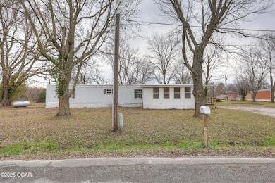 820 E Fountain Rd, Joplin, MO 64804 - photo 3