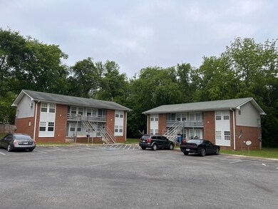 106 S Thompson St, Shelbyville, TN 37160 - photo 3