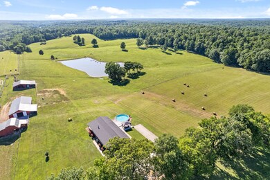 338 Largent Hollow Rd unit 380, Tennessee Ridge, TN 37178 - photo 2