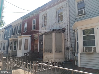 318 Clinton St, Camden, NJ 08103 - photo 3
