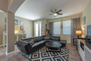 11812 Newberry Grove Loop, Riverview, FL 33579 - photo 4