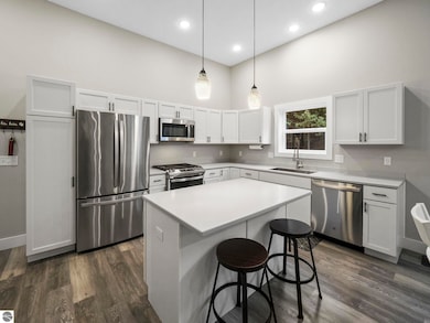 9931 Cushman Ct, Williamsburg, MI 49690 - photo 7