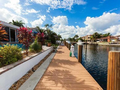 Waterfront/Dock/Pier