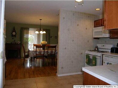 69 Beverly Ave, Staten Island, NY 10301 - photo 7