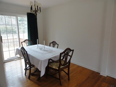 46 Louise St, Delmar, NY 12054 - photo 5