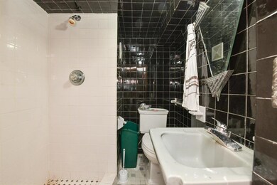 426 Hancock Place, Fairview, NJ 07022 - photo 5