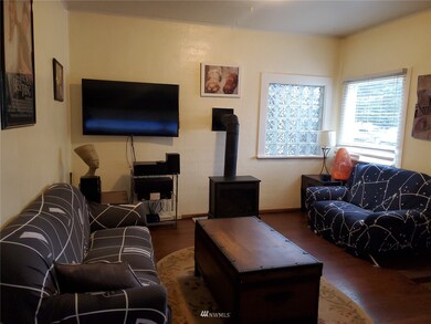 unlisted-address, Everett, WA 98201 - photo 2