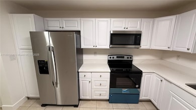 6046 SW 40th St unit Rear, Miramar, FL 33023 - photo 3