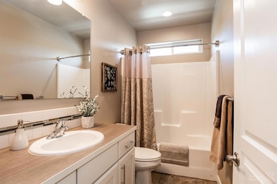 4459 SW Salmon Ave, Redmond, OR 97756 - photo 6