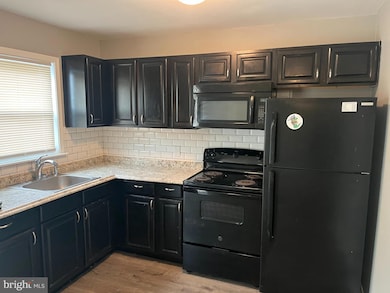 1230 Forrest St, Wilmington, DE 19802 - photo 2