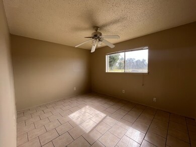 3021 Sycamore Ave unit 7, Bay City, TX 77414 - photo 5