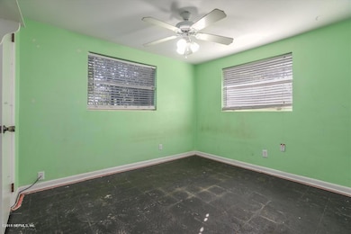 8216 Circle St S, Jacksonville, FL 32216 - photo 5