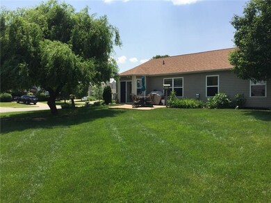 2563 Monarchy Ln, Greenwood, IN 46143 - photo 4