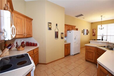 2309 NE 7th St, Moore, OK 73160 - photo 5