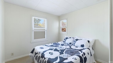 213 E Maple Grove St, Syracuse, IN 46567 - photo 6