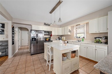 37 Royal Ave, Providence, RI 02904 - photo 7