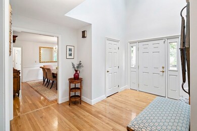 15 Cedar St, Wellesley Hills, MA 02481 - photo 4