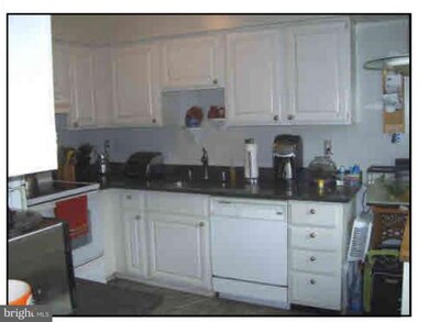 10332 Pond Spice Terrace, Burke, VA 22015 - photo 5