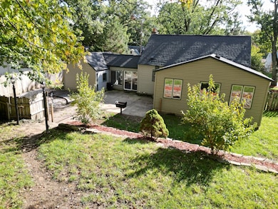 1659 Shangrai La Dr SE, Grand Rapids, MI 49508 - photo 6