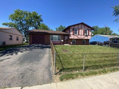 5064 Benham Dr, Columbus, OH 43232 - photo 3