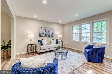 8563 Chester Grove Ct, Springfield, VA 22153 - photo 4