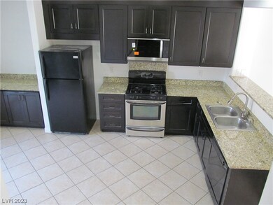 6106 Squilchuck Ct, Las Vegas, NV 89139 - photo 5