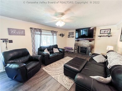 458 Midway Rd, Alum  Creek, WV 25003 - photo 6