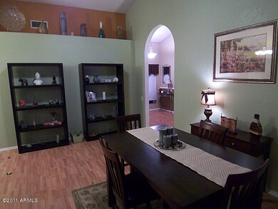 FAMILY OR DINING ROOM