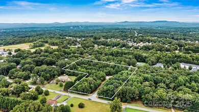 2807 17 Street Ct NE unit 1-14, Hickory, NC 28601 - photo 2
