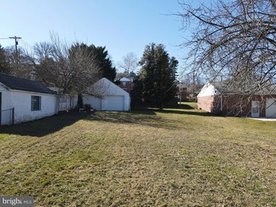 109 Locust St, Frederick, MD 21703 - photo 2