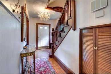 53 Garfield Ave, Medford, MA 02155 - photo 5