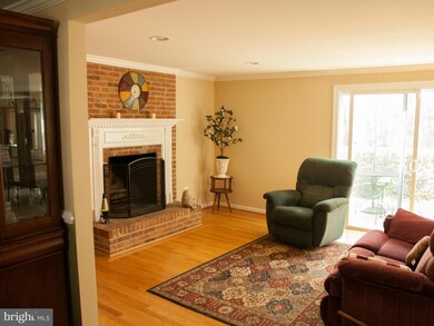 4291 Candlestick Ct, Dumfries, VA 22025 - photo 5