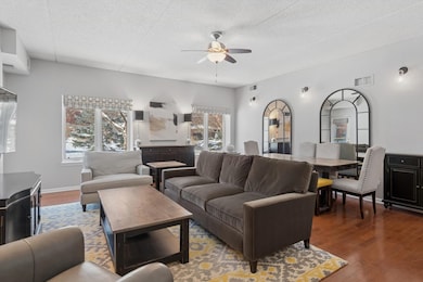 Fountain Square unit 104, Lombard, IL 60148 - photo 4