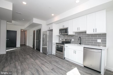 13 N Farson St unit 3, Philadelphia, PA 19139 - photo 2