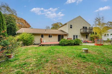 131 Heritage Cir, Teaticket, MA 02536 - photo 3