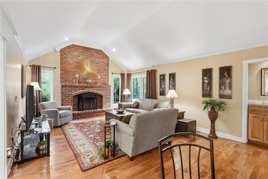 8409 Rosehill Rd, Lenexa, KS 66215 - photo 4