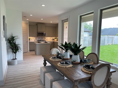 2554 Austin Trail, Friendswood, TX 77546 - photo 4