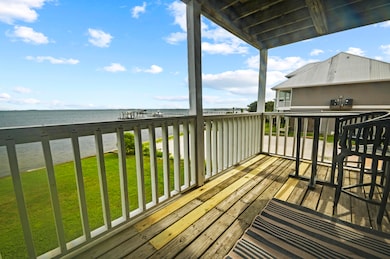 5539 Soundside Dr unit N, Gulf Breeze, FL 32563 - photo 2