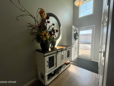 1776 Tobi Ln, Grand Forks, ND 58201 - photo 3