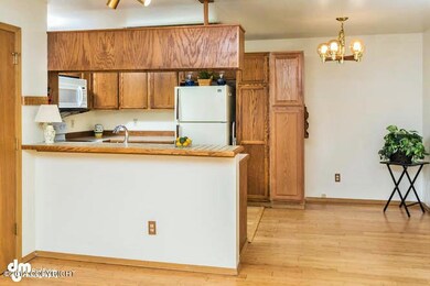 8505 Jewel Lake Road 4-small-007-Kitchen