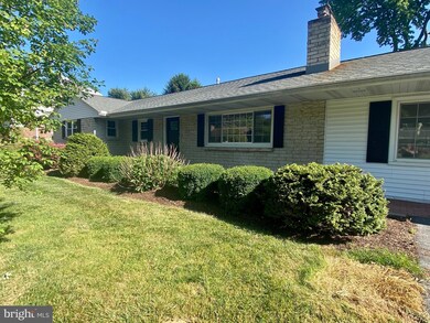 115 E Glenn Rd, Hershey, PA 17033 - photo 5