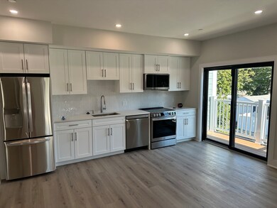 260 Elm St unit 301, Everett, MA 02149 - photo 2