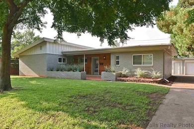 1577 Carol Ln, Wichita Falls, TX 76302 - photo 2